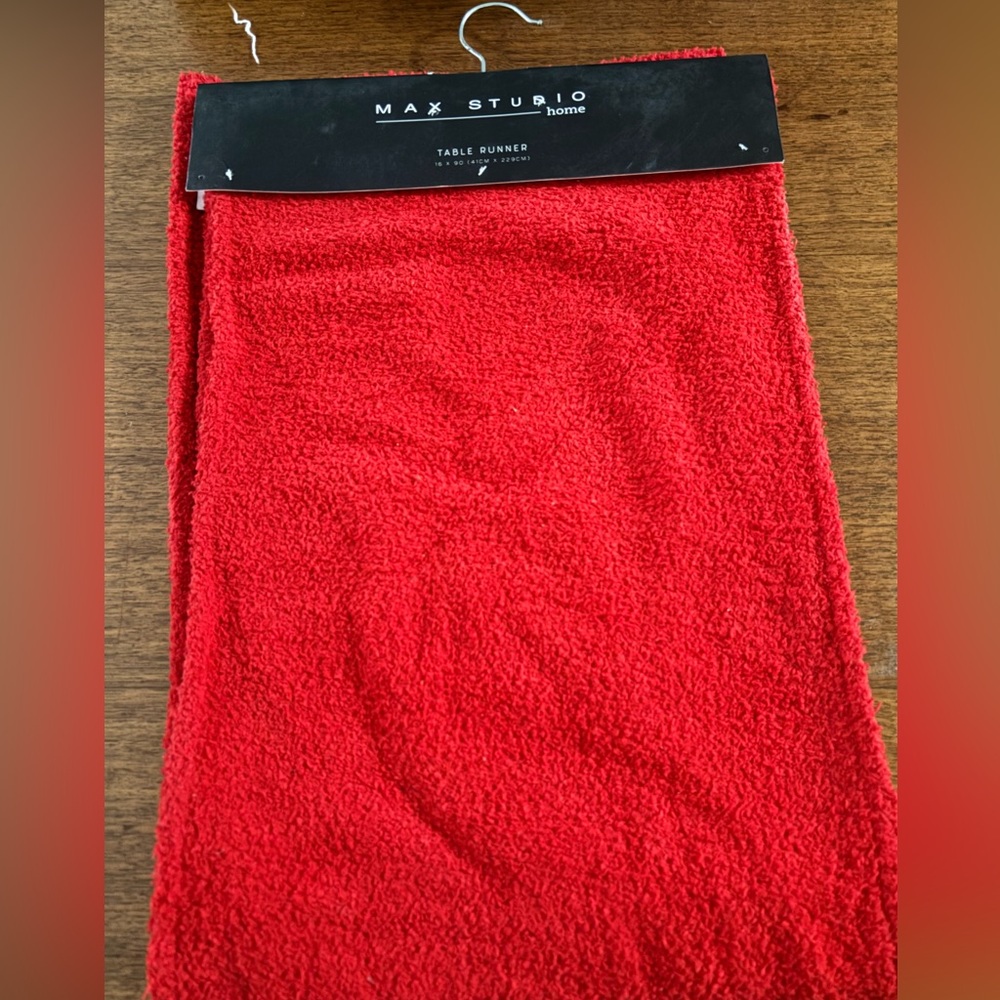 Max Studio Home Red Table Runner